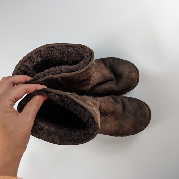 UGG Brown Winter Boots - Picture 4 of 9